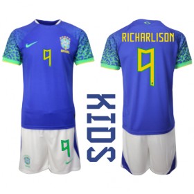 Brasilien Richarlison #9 Borta Kläder Barn VM 2022 Kortärmad (+ Korta byxor)